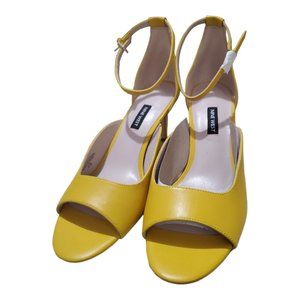 9.5 Nine West Shoes Yellow